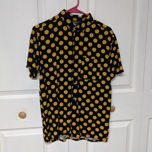 Forever 21 Men Smiley Button Up Shirt